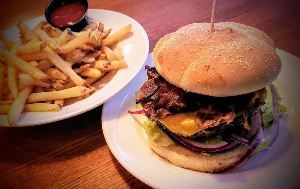 Bulldog Ale House | restaurant | 157 S Weber Rd, Bolingbrook, IL 60490, USA | 6303780333 OR +1 630-378-0333