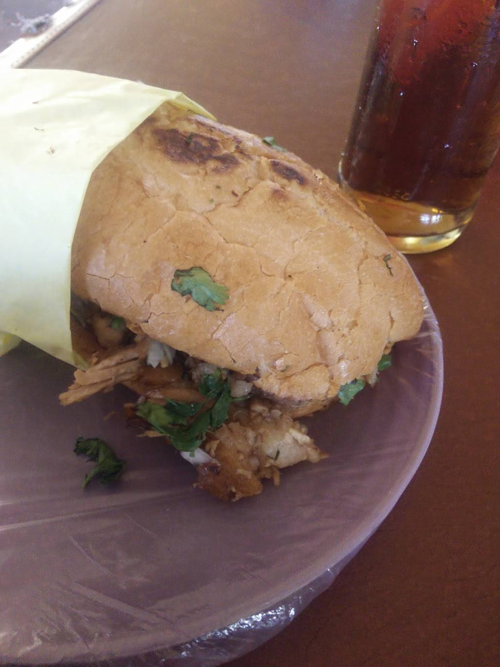 Carnitas los tres cochinitos | restaurant | Tijuana - Tecate Km 23.5, El Realito, Tijuana, B.C., Mexico | 0446643898497 OR +52 1 664 389 8497