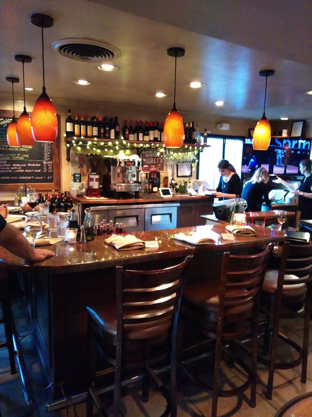 Chianti Cucina | restaurant | 7416 Redwood Blvd, Novato, CA 94945, USA | 4158780314 OR +1 415-878-0314