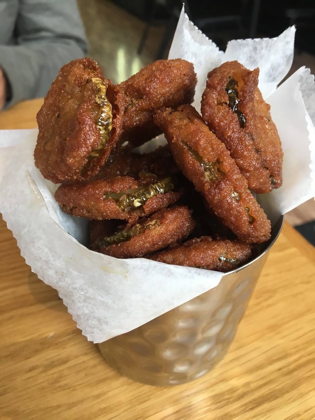 Bronx Burger Bistro | restaurant | 1426 Zerega Ave, Bronx, NY 10462, USA | 7189313676 OR +1 718-931-3676