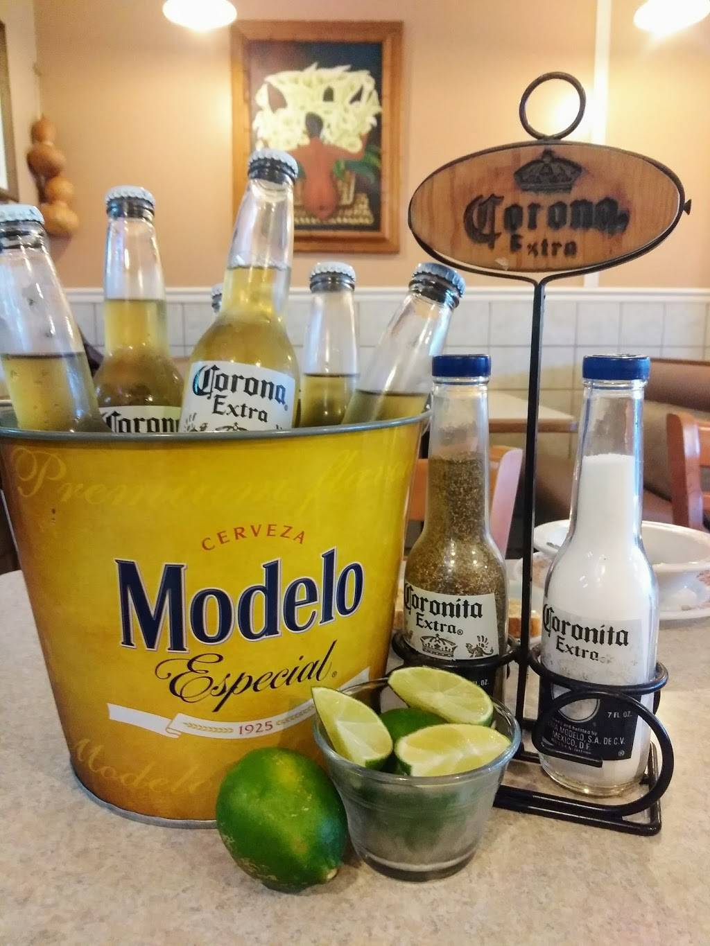 Fiesta Tapatia Restaurant | restaurant | 2752 W Cermak Rd, Chicago, IL 60608, USA | 7735230037 OR +1 773-523-0037