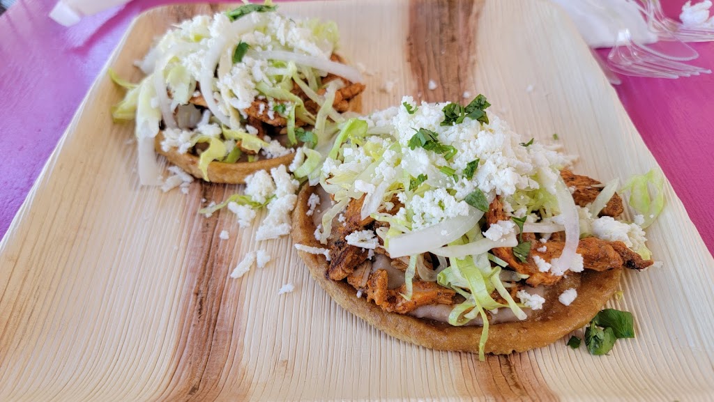 Muerdeme Sabor from Puebla | restaurant | 4850 Fountain Ave, Los Angeles, CA 90029, USA | 3237410060 OR +1 323-741-0060