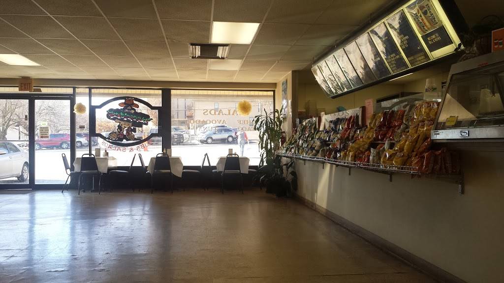 Bill & Ruths Sub Shops | restaurant | 1517 S Main St, Tulsa, OK 74119, USA | 9185847827 OR +1 918-584-7827