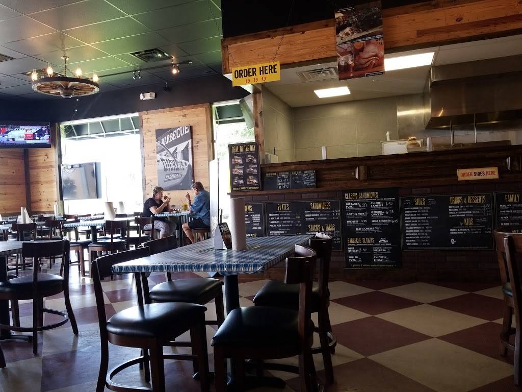Dickeys Barbecue Pit | restaurant | 4001 Clark Rd, Sarasota, FL 34233, USA | 9419224400 OR +1 941-922-4400