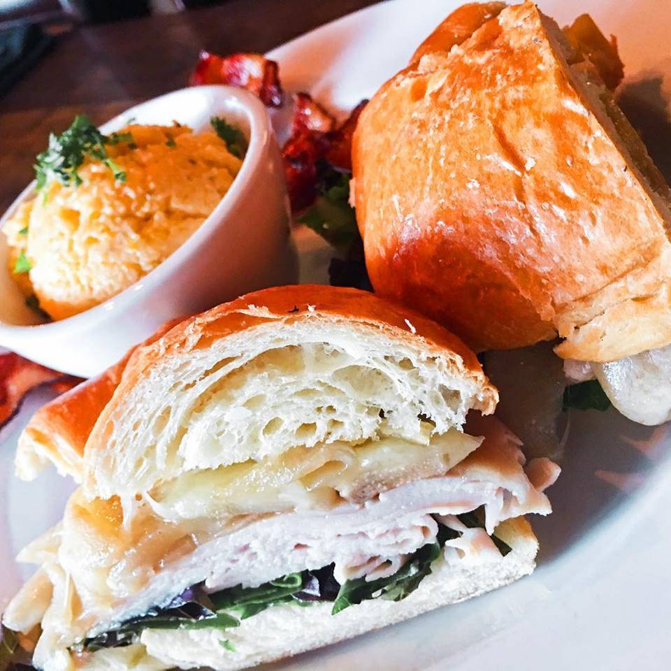 City Fire | restaurant | 610 12th Ave S, Nashville, TN 37203, USA | 6154019103 OR +1 615-401-9103