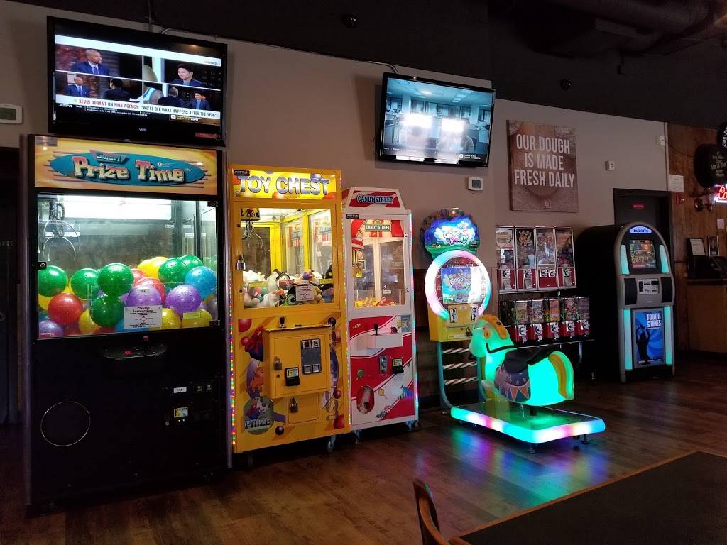 Me-n-Eds Pizzeria | restaurant | 50 W Bullard Ave #101, Clovis, CA 93612, USA | 5592982031 OR +1 559-298-2031