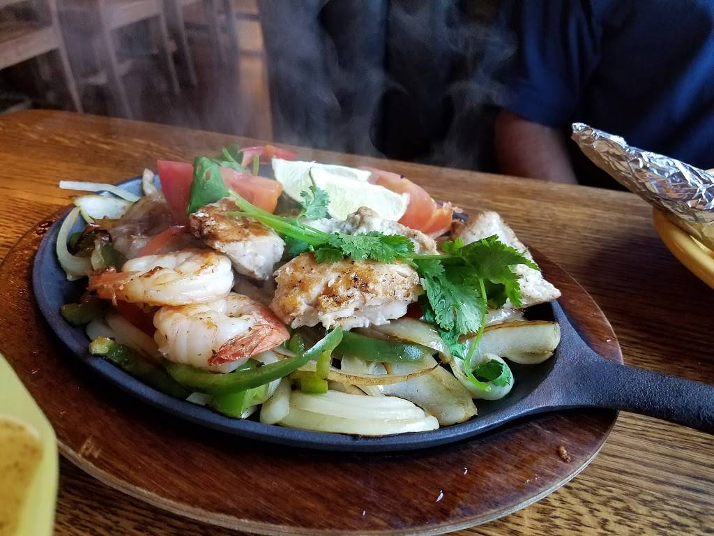 El Encanto Dos | restaurant | 1112 E Carefree Hwy, Phoenix, AZ 85085, USA | 6237805948 OR +1 623-780-5948