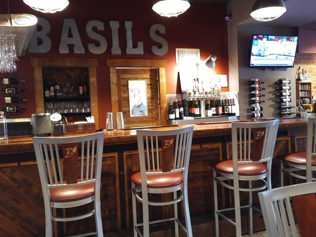 Basils On Market | restaurant | 18 N Market St, Troy, OH 45373, USA | 9378752068 OR +1 937-875-2068