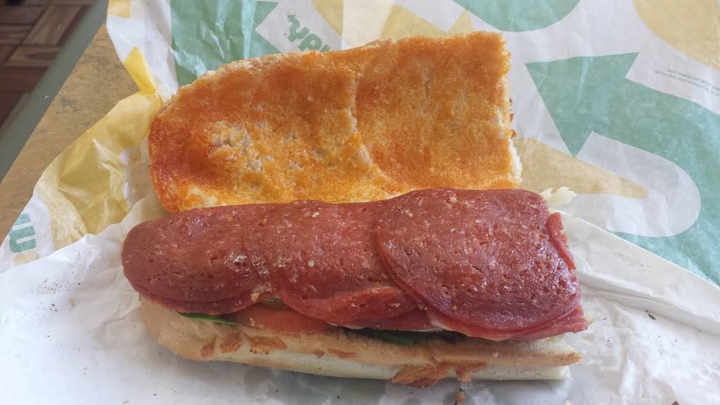 Subway | meal takeaway | 2629 Williams Blvd, Kenner, LA 70062, USA | 5044644498 OR +1 504-464-4498