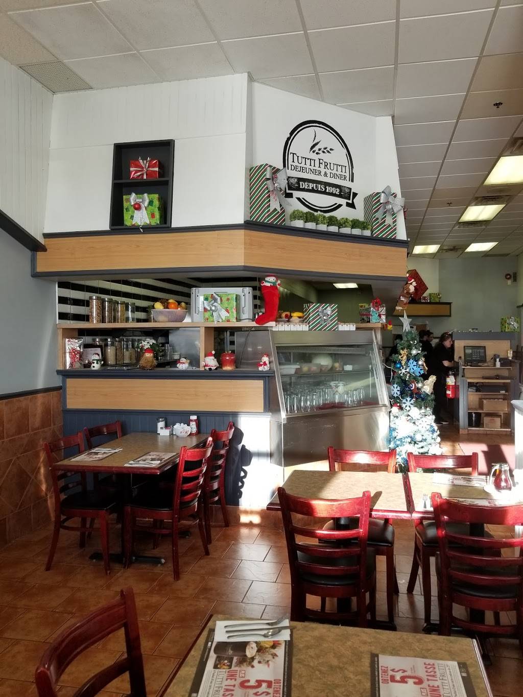 Tutti Frutti déjeuner et diner | restaurant | 1252 Rue Yves-Blais, Terrebonne, QC J6V 1P7, Canada | 4506577284 OR +1 450-657-7284
