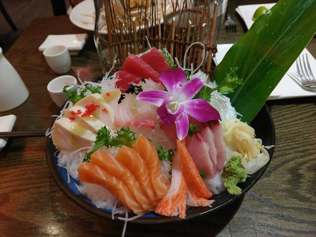 Osaka Asian Bistro | restaurant | 100 Folly Rd, Charleston, SC 29407, USA | 8438529979 OR +1 843-852-9979