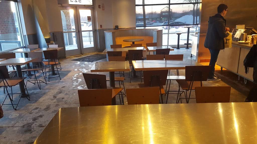 Chipotle Mexican Grill | restaurant | 1 Worcester Rd Ste 5, Framingham, MA 01701, USA | 5088790823 OR +1 508-879-0823