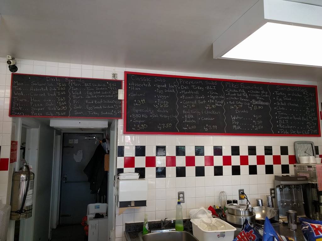 Buskers Submarine | meal takeaway | 1805 Tecumseh Rd W, Windsor, ON N9B 1V4, Canada | 5192542212 OR +1 519-254-2212