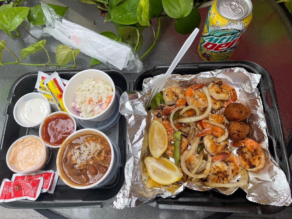 Sams Southern Eatery | restaurant | 2223 N Lorraine St, Hutchinson, KS 67502, USA | 6208885295 OR +1 620-888-5295