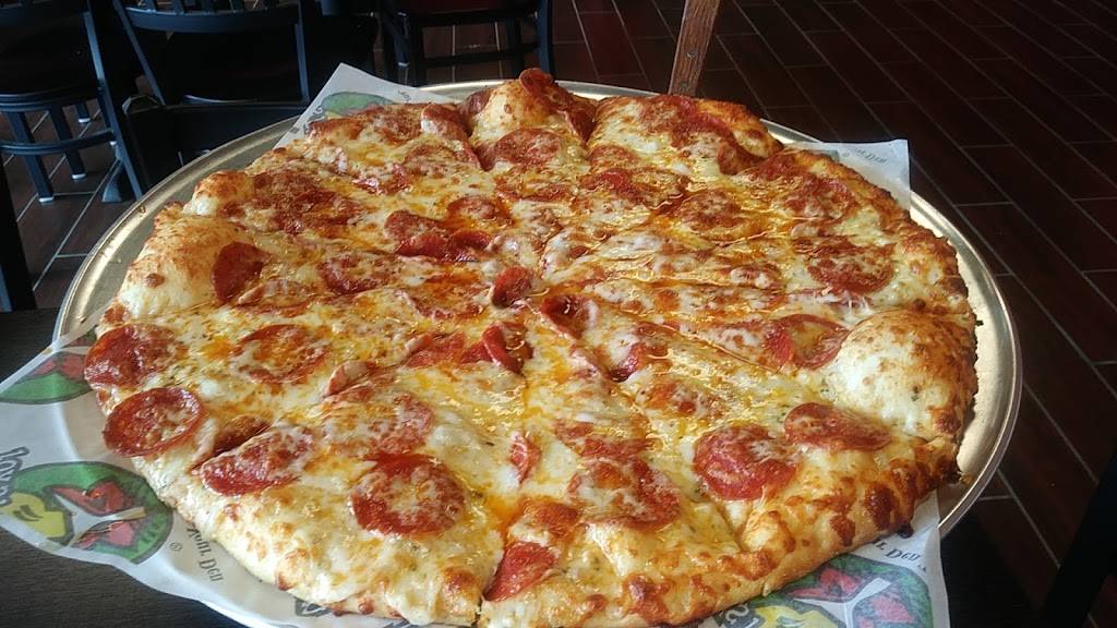 Foxs Pizza Den Moon Twp. | restaurant | 998 Brodhead Rd, Coraopolis, PA 15108, USA | 7244573697 OR +1 724-457-3697