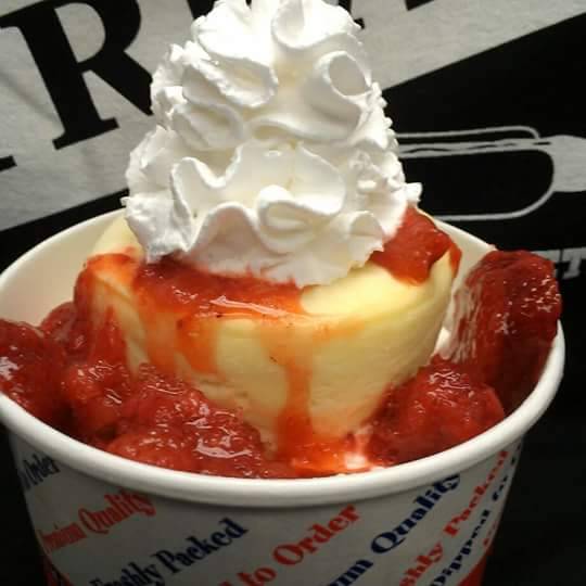 Family Treats | restaurant | 2010 Springwells St, Detroit, MI 48209, USA | 3138413522 OR +1 313-841-3522