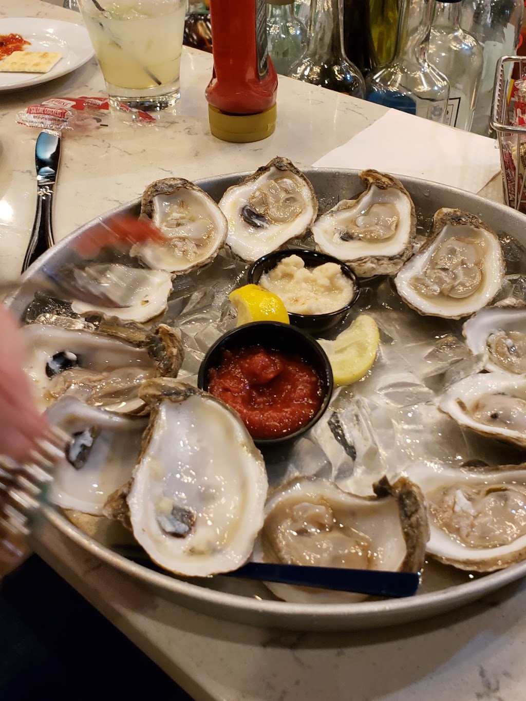 Slick Lips Seafood & Oyster House | restaurant | 140 Fishermans Cove, Miramar Beach, FL 32550, USA | 8503475060 OR +1 850-347-5060