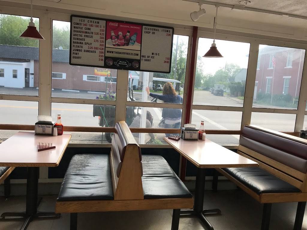 Dairy Freeze | restaurant | 85 N London St, Mt Sterling, OH 43143, USA | 7408692062 OR +1 740-869-2062