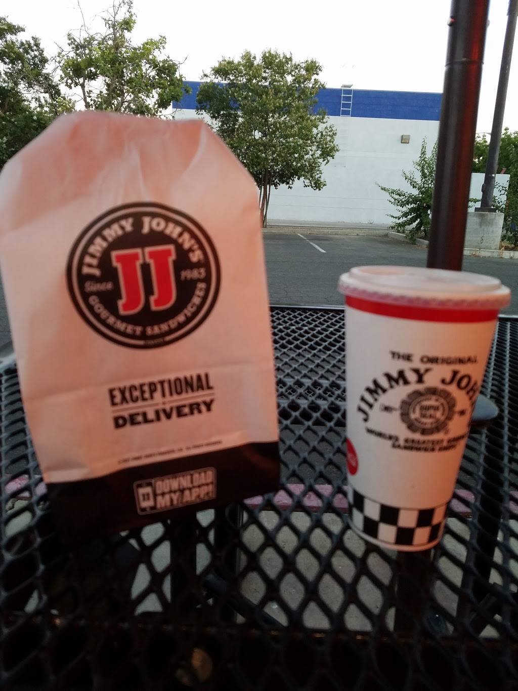 Jimmy Johns | meal delivery | 2263 W Cleveland Ave Ste. A, Madera, CA 93637, USA | 5596758810 OR +1 559-675-8810