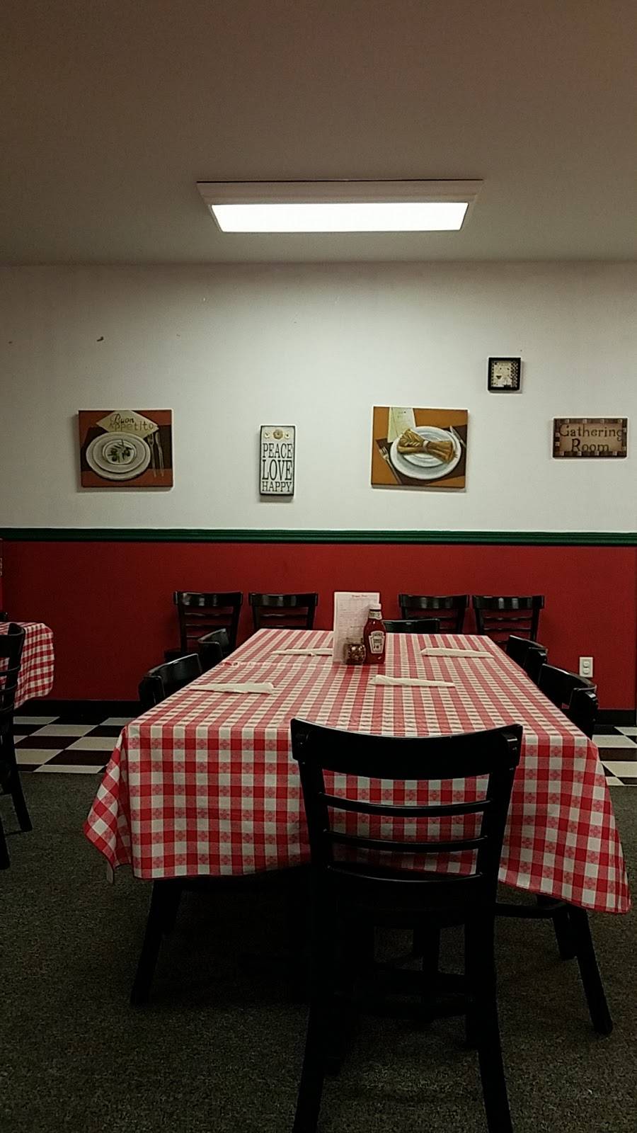 Francis Pizza | restaurant | 107 W Seminary Ave, Onarga, IL 60955, USA | 8152680002 OR +1 815-268-0002