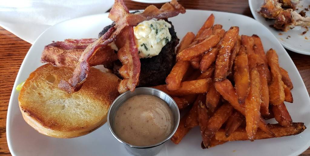 Copper Hill Public House | restaurant | 1 Crossland Ps, Millersville, PA 17551, USA | 7175843980 OR +1 717-584-3980