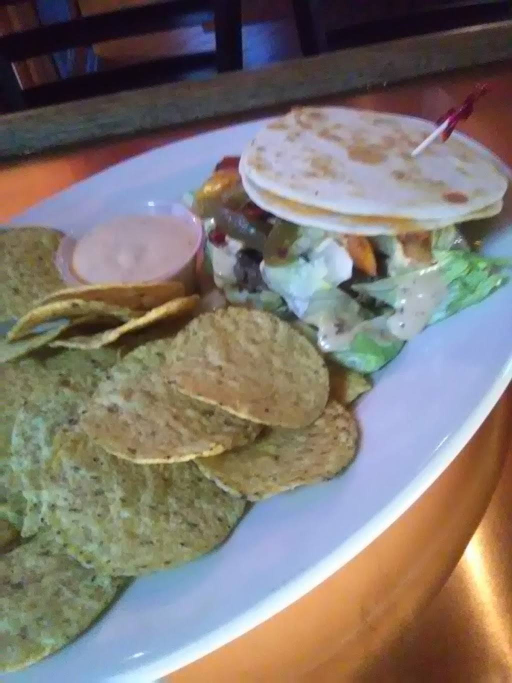 Knuckleheads Sports Bar-Grill | restaurant | 204 W Barker Ave, Michigan City, IN 46360, USA | 2192216763 OR +1 219-221-6763