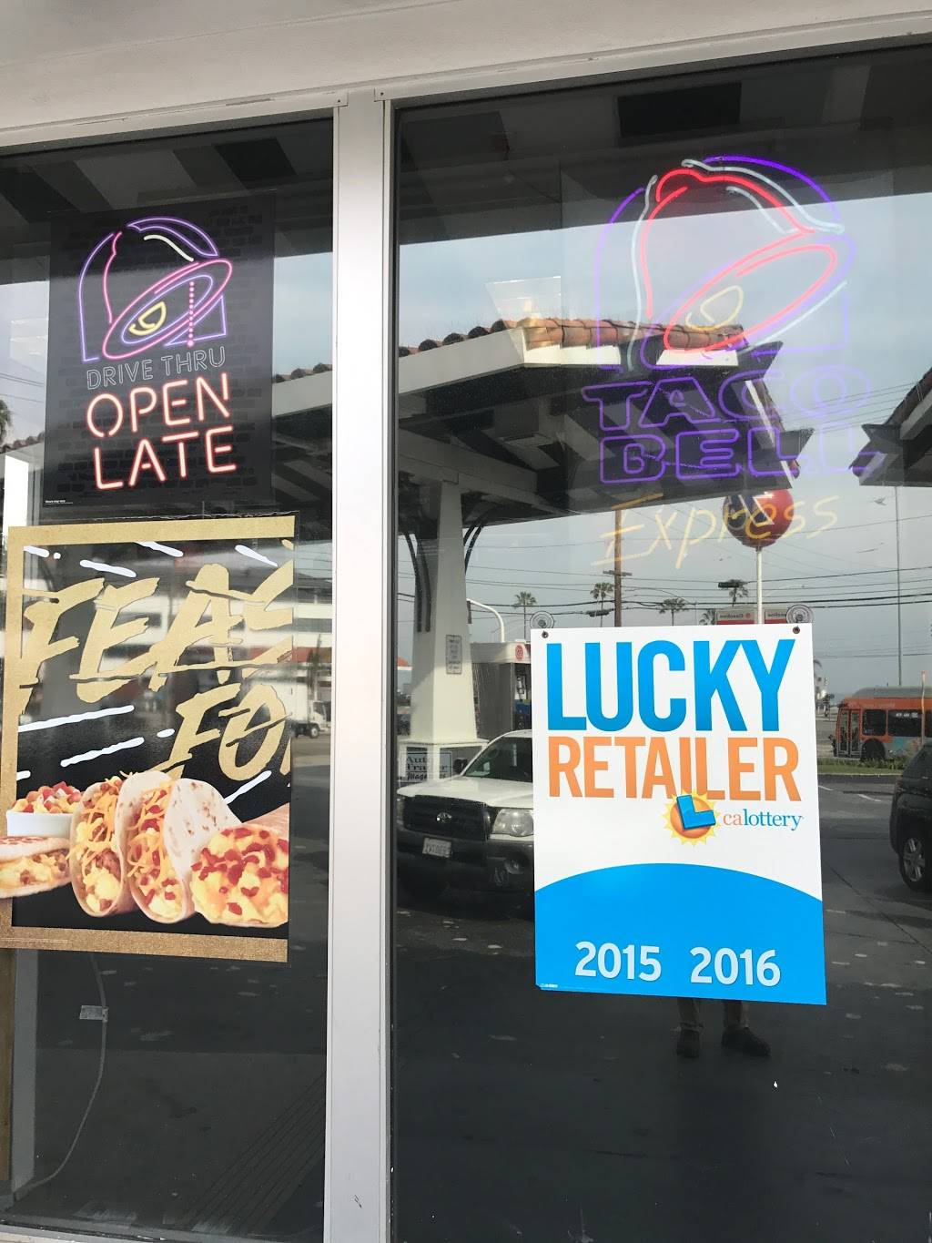 Taco Bell | restaurant | 17299 CA-1, Pacific Palisades, CA 90272, USA | 3104597645 OR +1 310-459-7645