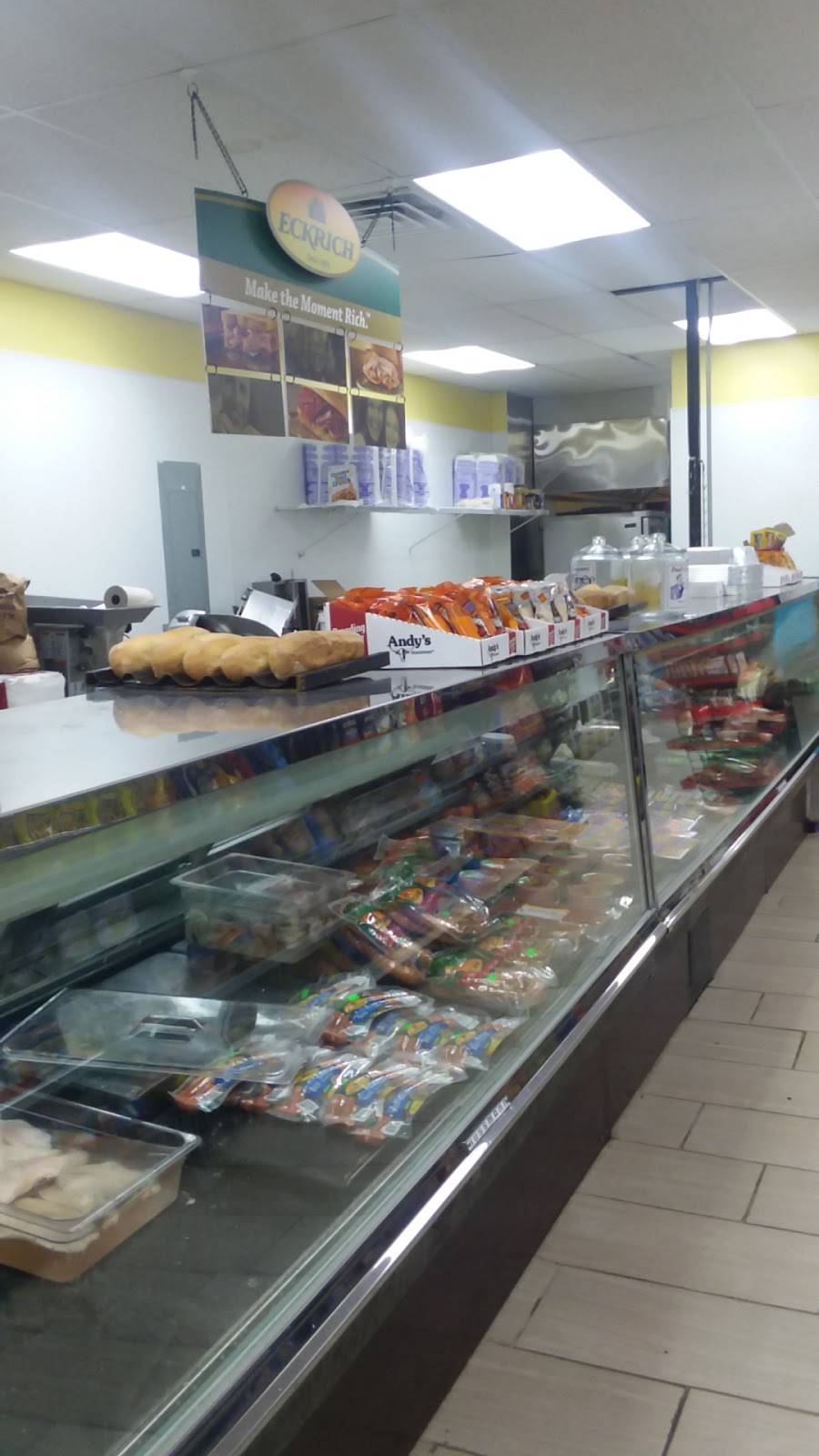 Mallys | restaurant | 2800 N Florissant Ave, St. Louis, MO 63107, USA | 3148333573 OR +1 314-833-3573