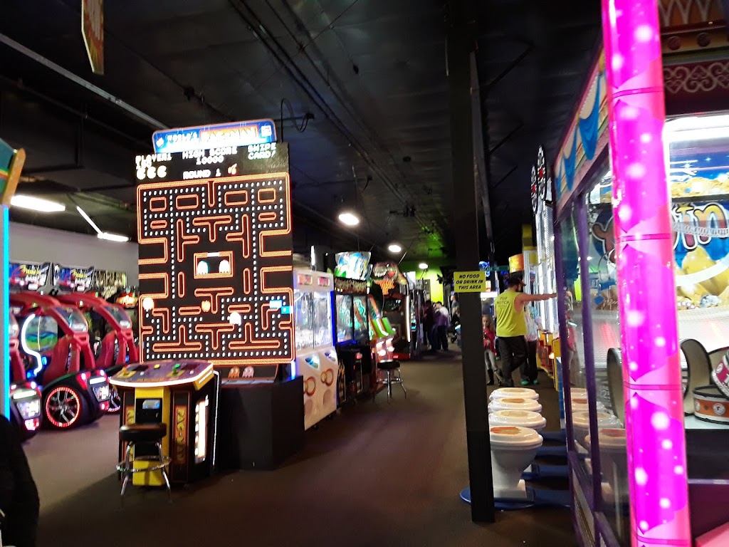 Chaos Water Park | restaurant | 5152 Fairview Dr, Eau Claire, WI 54701, USA | 8448552724 OR +1 844-855-2724