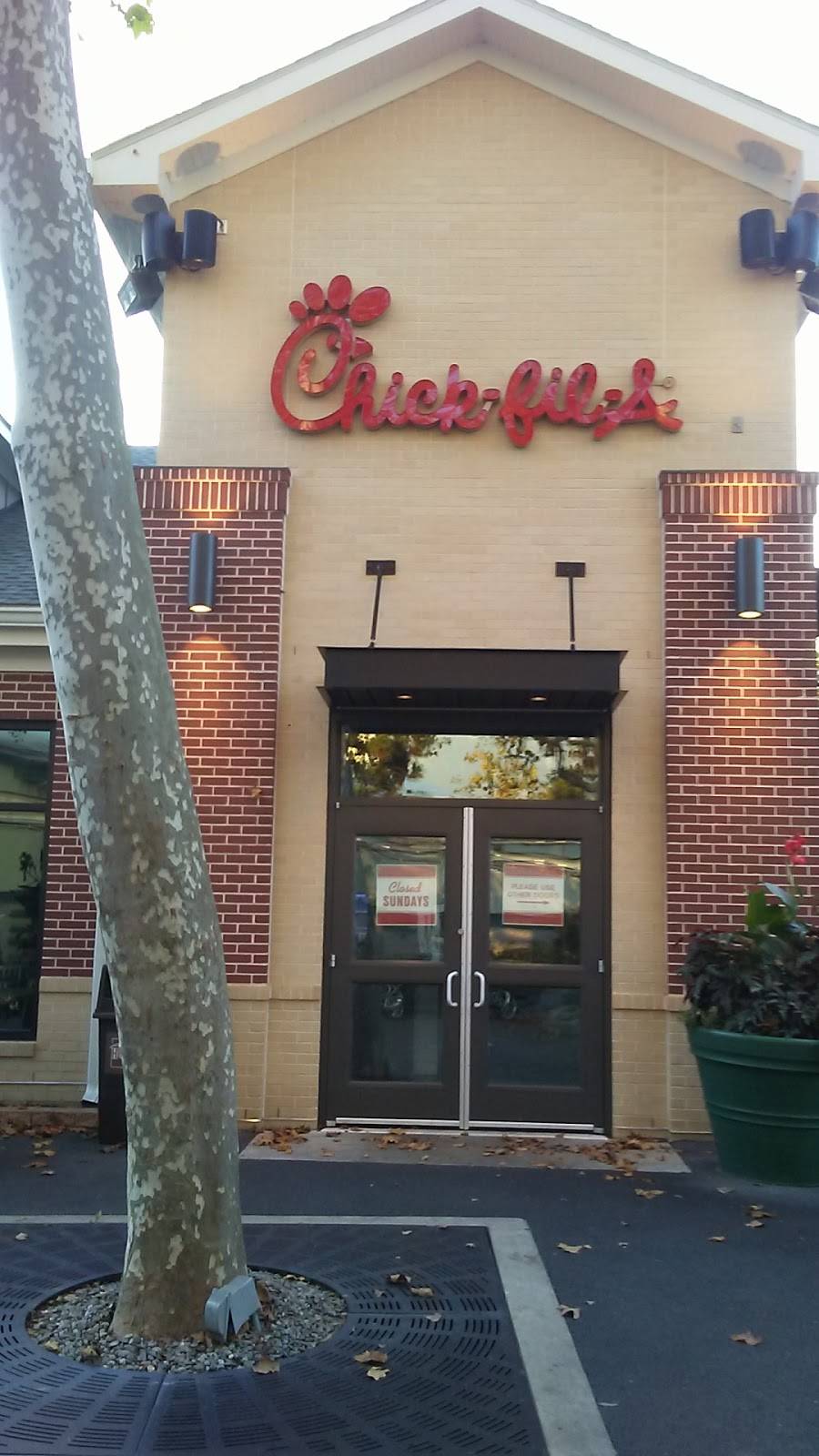 Chick-fil-A | restaurant | 300 Park Blvd, Founders Way, Hershey, PA 17033, USA | 7175083104 OR +1 717-508-3104