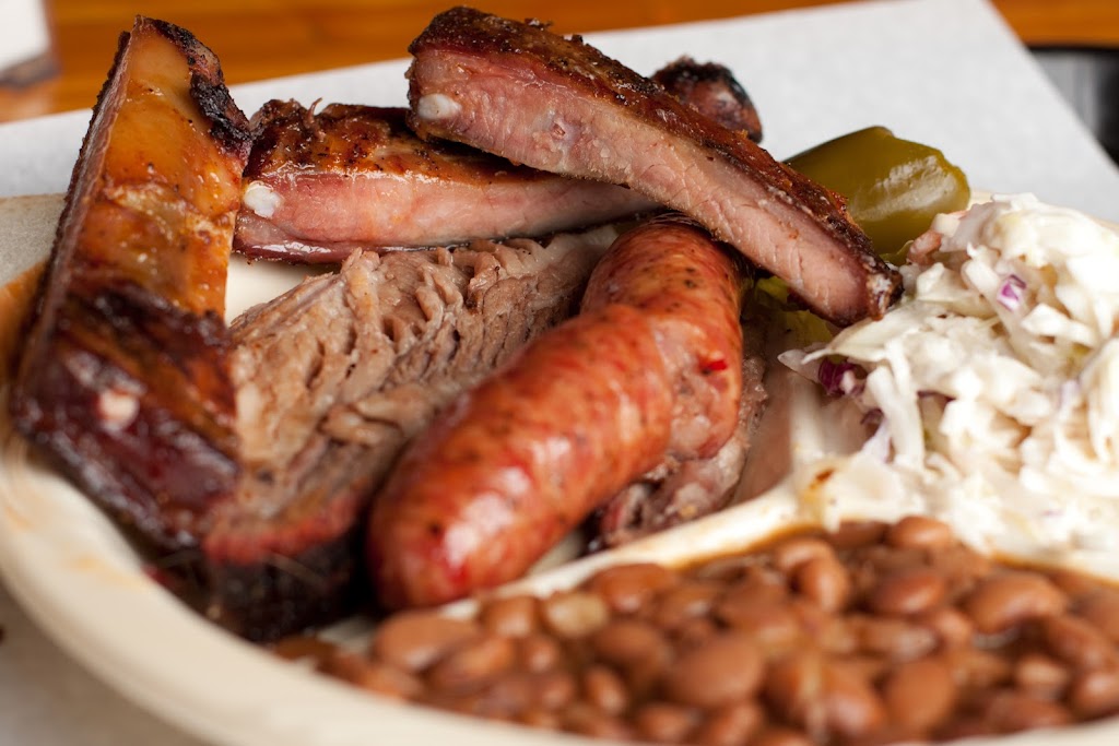 Rayburns Barbecue | restaurant | 10402 Menchaca Rd, Austin, TX 78748, USA | 5126630265 OR +1 512-663-0265