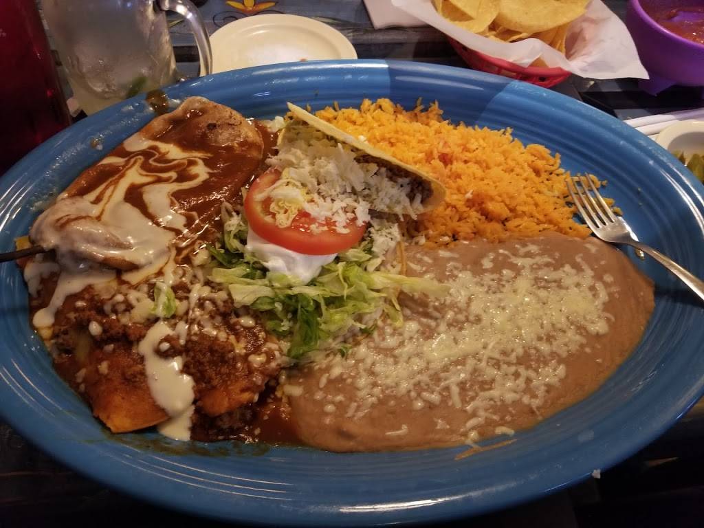 Real Hacienda | restaurant | 3728 Wabash Ave, Terre Haute, IN 47803, USA | 8122342242 OR +1 812-234-2242