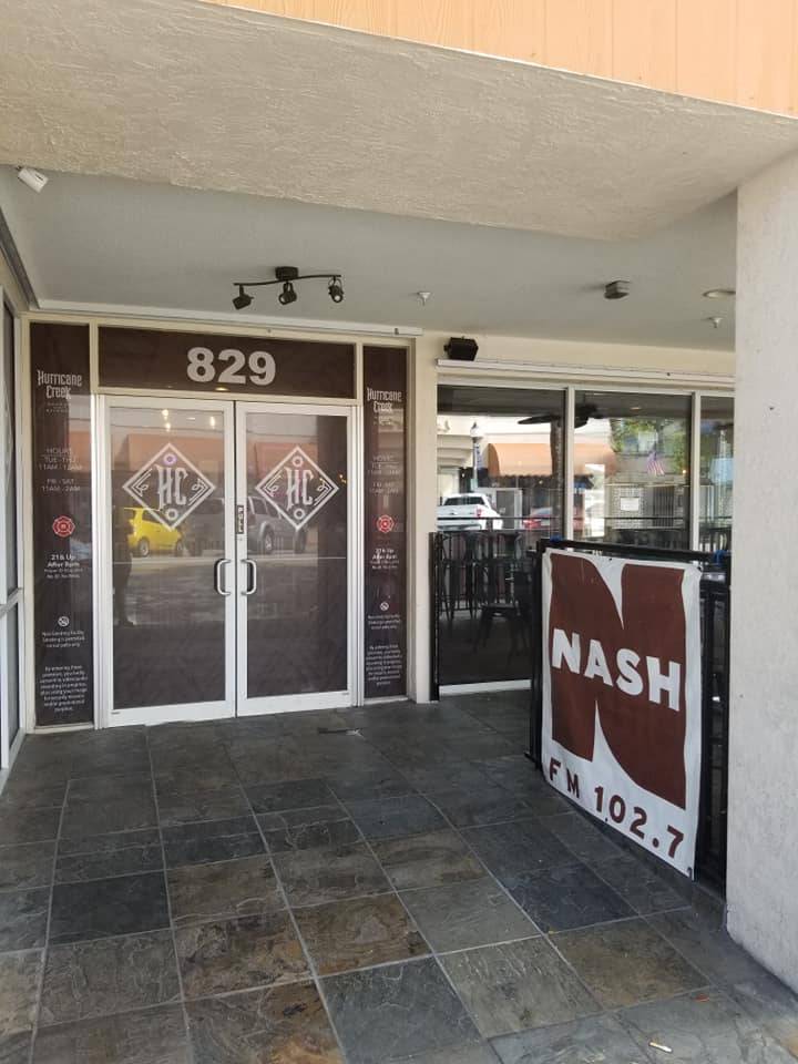 Hurricane Creek Saloon | restaurant | 829 E New Haven Ave, Melbourne, FL 32901, USA | 3218023205 OR +1 321-802-3205