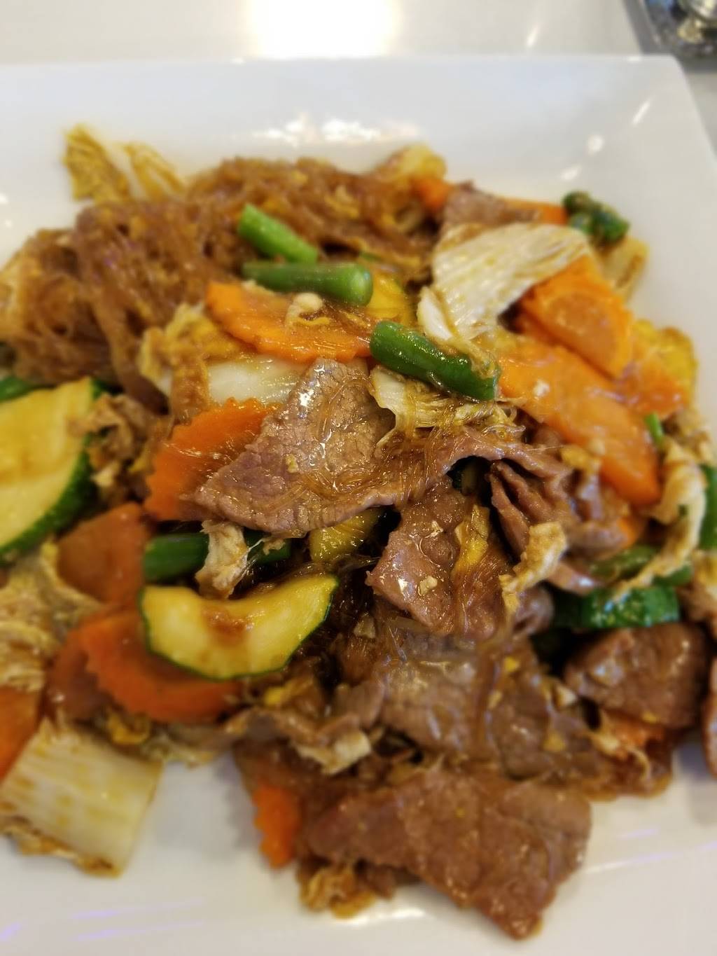 Charm Thai Bistro | restaurant | 2203 Spring Stuebner Rd #100, Spring, TX 77389, USA | 2815165555 OR +1 281-516-5555