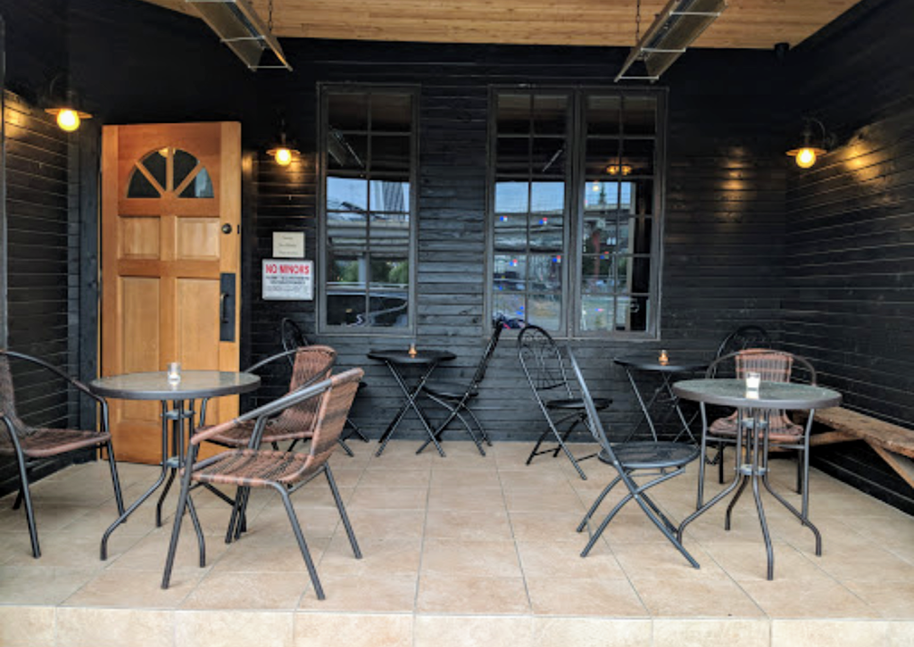 HOOK AND NAIL | restaurant | 1320 SE Water Ave, Portland, OR 97214, USA | 5039461985 OR +1 503-946-1985