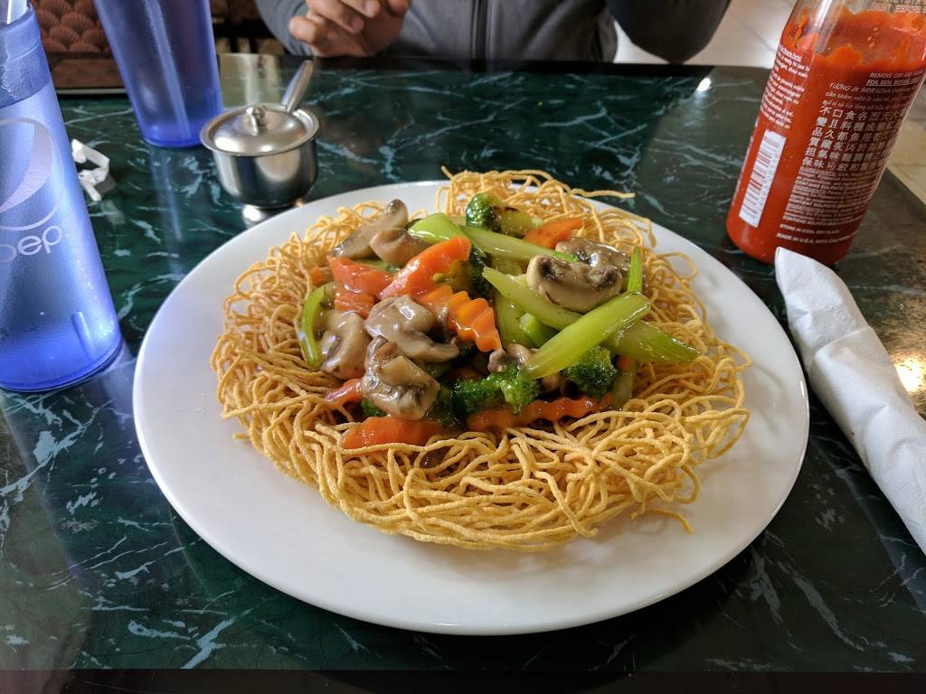 Noodle House | restaurant | 2004 N Broadwell Ave, Grand Island, NE 68803, USA | 3086752588 OR +1 308-675-2588