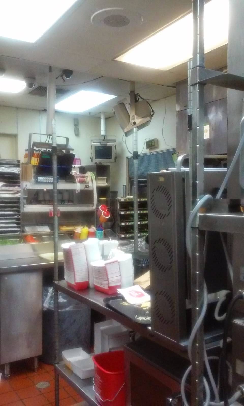 Jack in the Box | restaurant | 4410 Rocklin Rd, Rocklin, CA 95677, USA | 9166259383 OR +1 916-625-9383