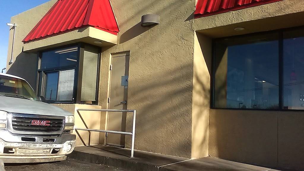 Blakes Lotaburger | restaurant | 1849 Coors Blvd SW, Albuquerque, NM 87121, USA | 5058770303 OR +1 505-877-0303