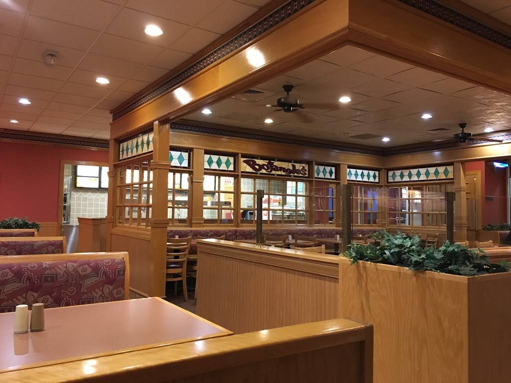 Bojangles Famous Chicken n Biscuits | restaurant | 13810 US-43, Russellville, AL 35653, USA | 2563328787 OR +1 256-332-8787