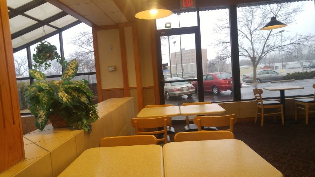 Wendys | restaurant | 627 E Capitol Dr, Milwaukee, WI 53212, USA | 4149626759 OR +1 414-962-6759
