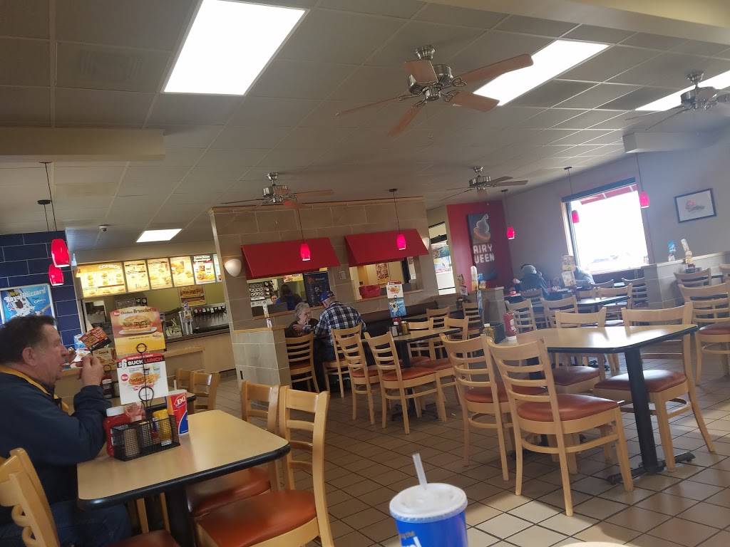 Dairy Queen Grill & Chill | restaurant | 808 E W Oak St, Fort Branch, IN 47648, USA | 8127533579 OR +1 812-753-3579