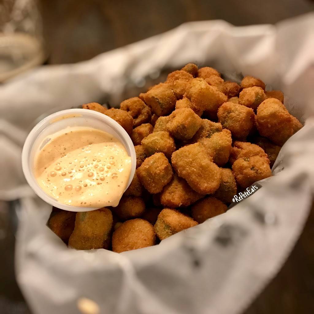 Hot Head Fried Chicken | restaurant | 2671 S Kinnickinnic Ave, Milwaukee, WI 53207, USA | 4148080481 OR +1 414-808-0481