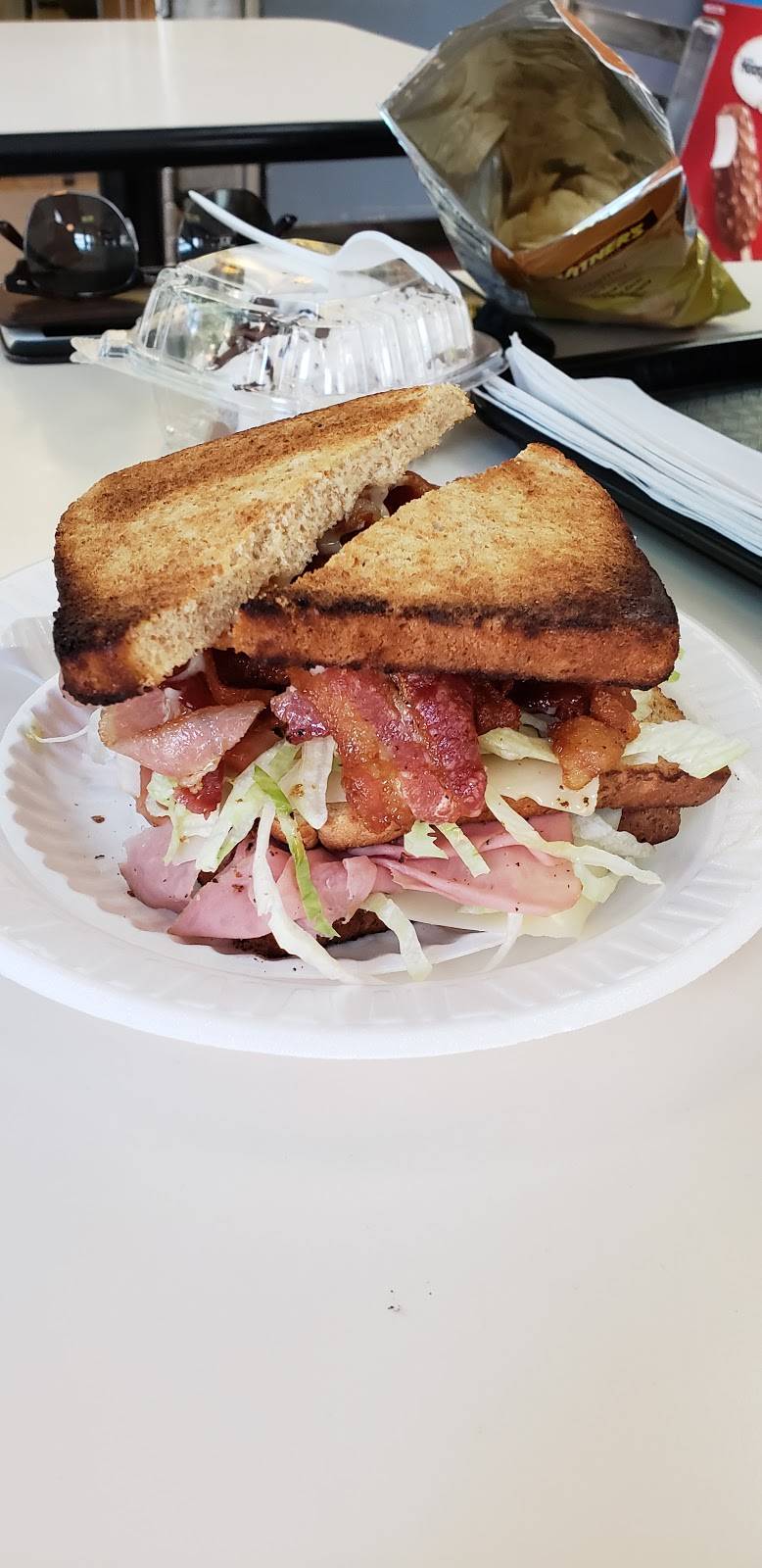 Morrys Deli | restaurant | 5500 S Cornell Ave, Chicago, IL 60637, USA | 7733633800 OR +1 773-363-3800