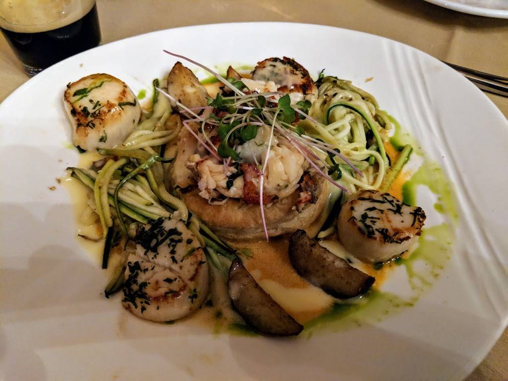 Arianas Restaurant | restaurant | 1 Market St, Lyme, NH 03784, USA | 6033534405 OR +1 603-353-4405