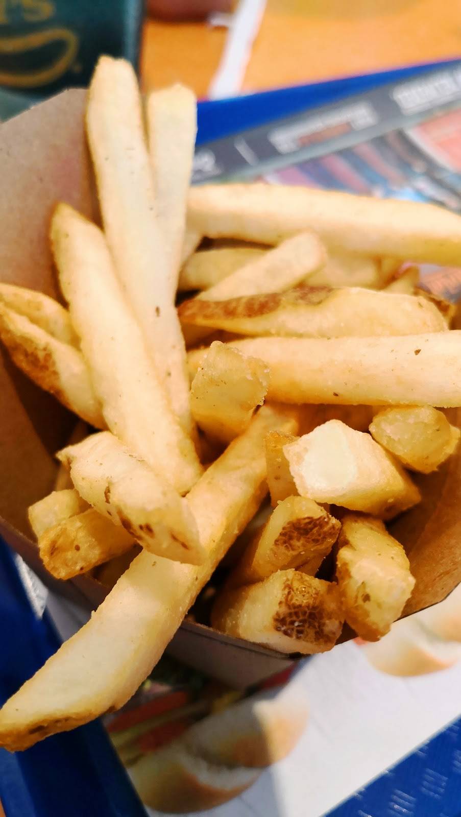 Harveys | restaurant | 235 Ira Needles Blvd Building F Unit 1, Kitchener, ON N2N 0B2, Canada | 5195688008 OR +1 519-568-8008