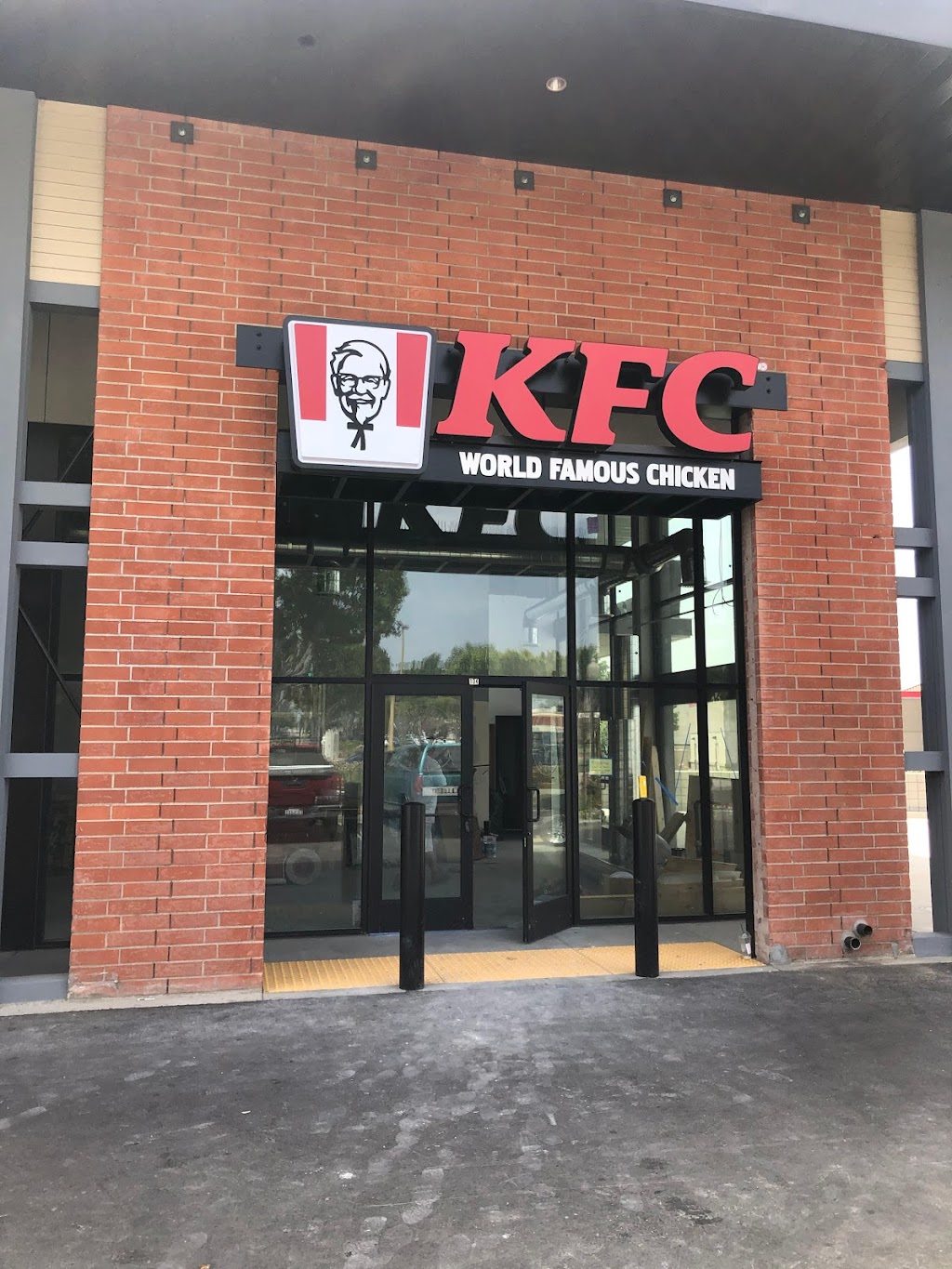 KFC | restaurant | 14200 Ramona Blvd, Baldwin Park, CA 91706, USA | 6264120246 OR +1 626-412-0246