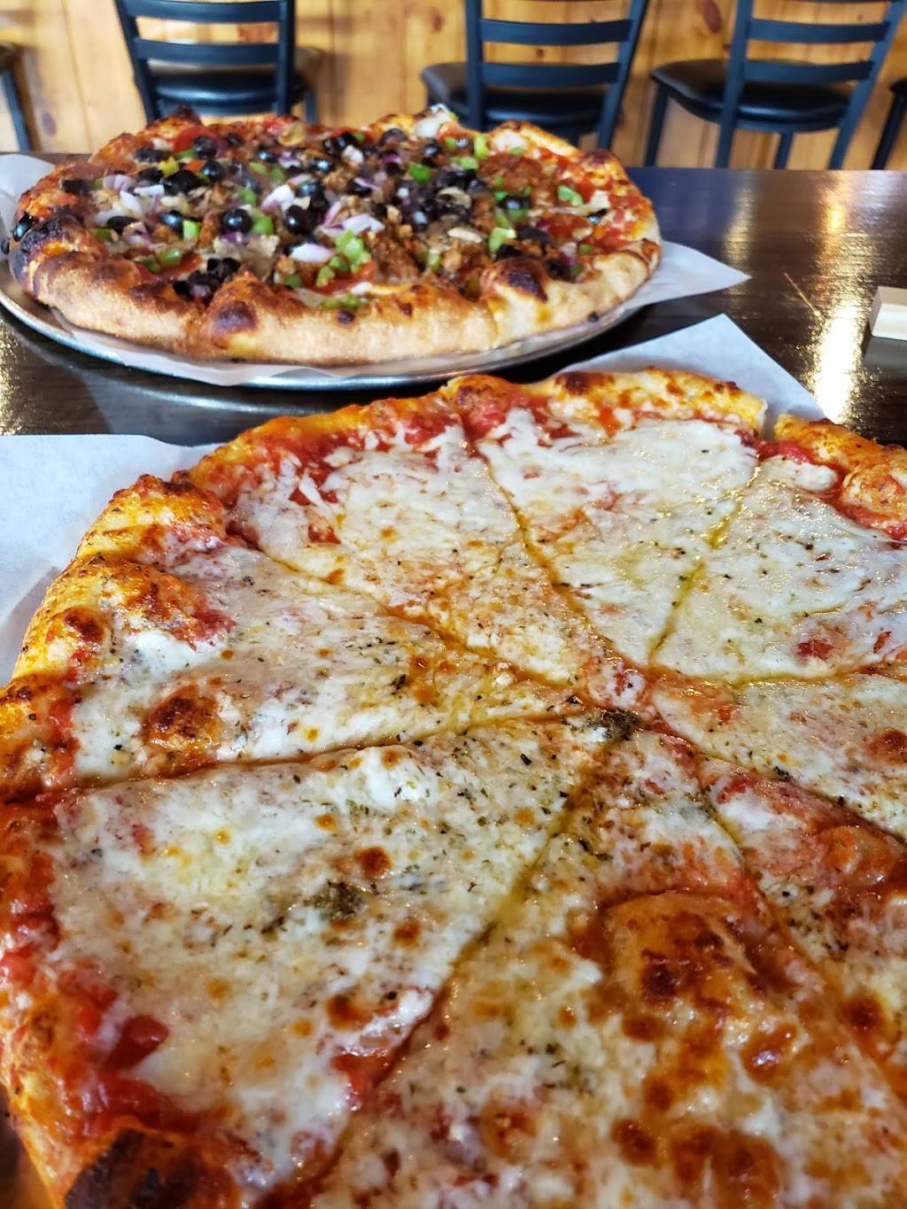 Papa Kenos Pizzeria | restaurant | 2330 University Ave, Des Moines, IA 50311, USA | 5156300796 OR +1 515-630-0796