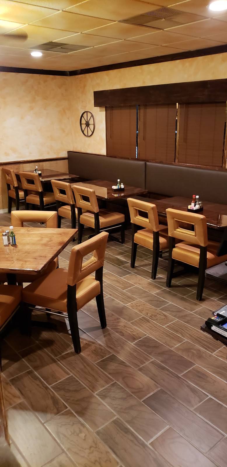 Mr. Garcias Mexican Grill and Cantina | restaurant | 211 Quincy Ave, Shenandoah, VA 22849, USA | 5407428655 OR +1 540-742-8655