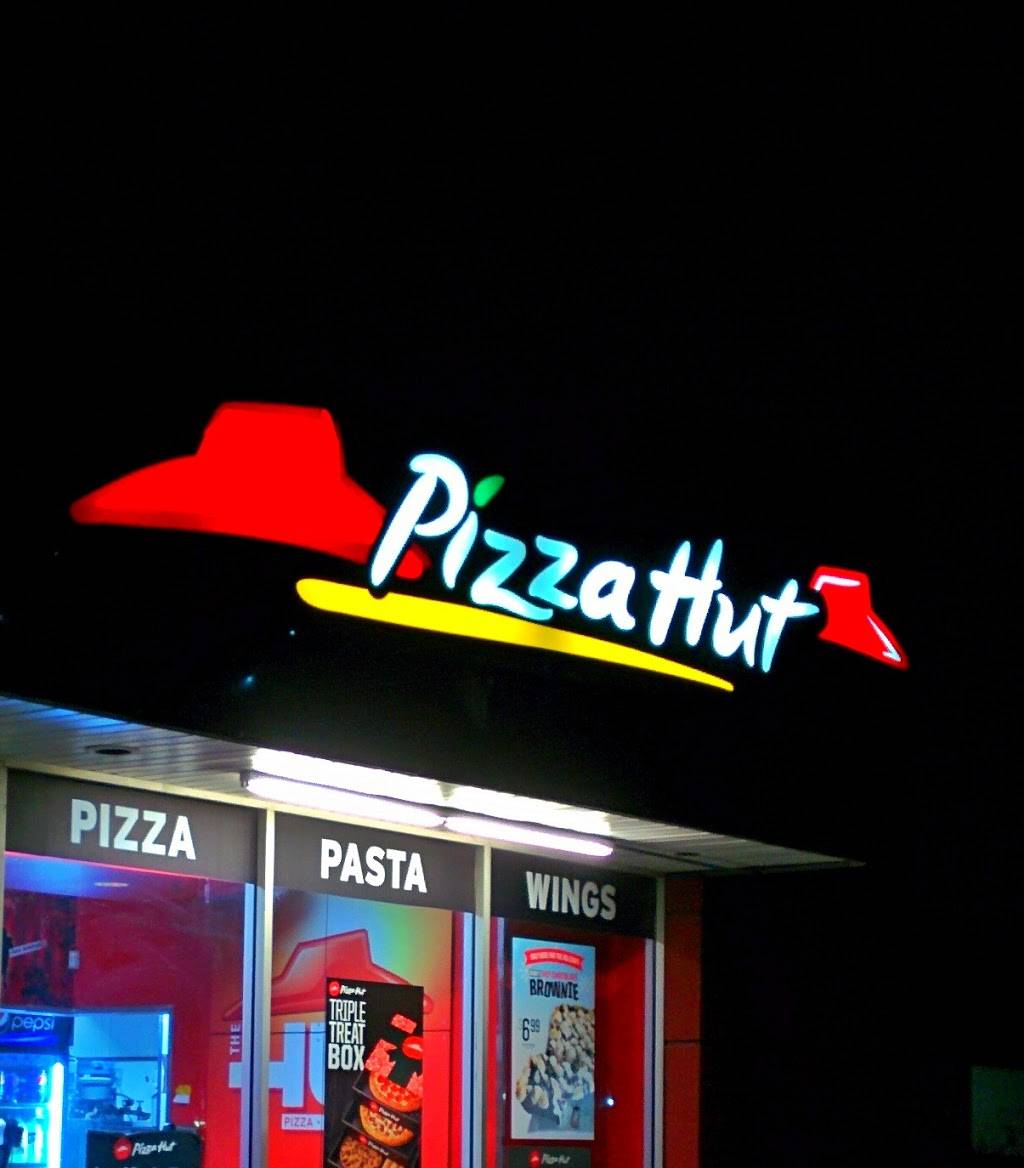 Pizza Hut | restaurant | 17 West Ogden Avenue Unit C, Westmont, IL 60559, USA | 6308240155 OR +1 630-824-0155