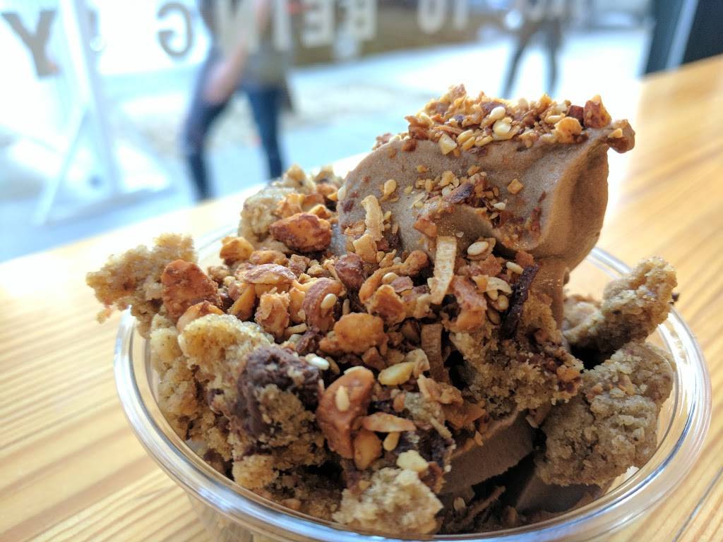 RealGood Old Town | restaurant | 1647 N Wells St, Chicago, IL 60614, USA | 7737697212 OR +1 773-769-7212